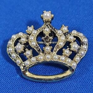 Crown‎ Pendant Brooch Pin Mini Faux Pearl Traditional Flawed
